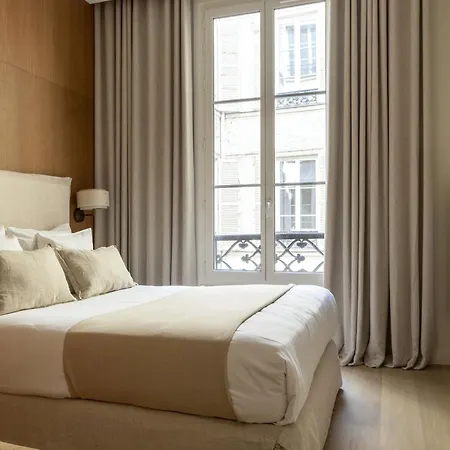 Urbanflat 111 - Luxe Madeleine Appartement Parijs